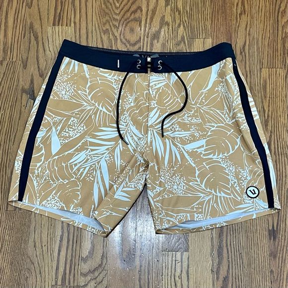 Vuori Other - Vuori Cruise Board Shorts. Size 32.